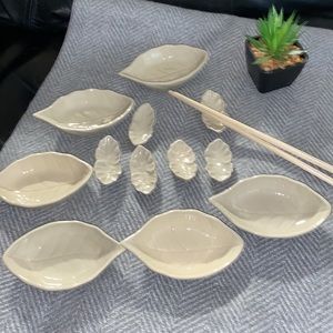Mini Ceramic Sauce Dishes & Chop Stick Holders